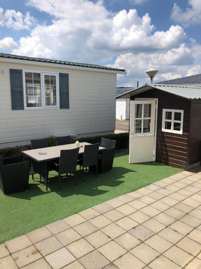 Gezellige Chalet In Lithse Ham Exterior photo
